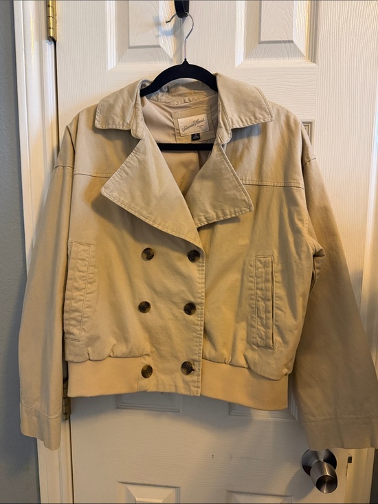 Universal Thread Jackets & Blazers - Universal Thread Women's Double-Breasted Tan Trench Jacket